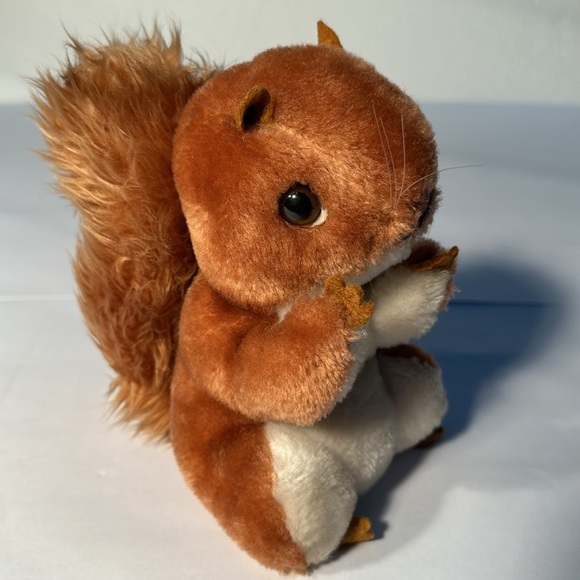 Vintage 1980 Dakin Skeeter Squirrel Plush Stuffed Animal - Picture 3 of 9